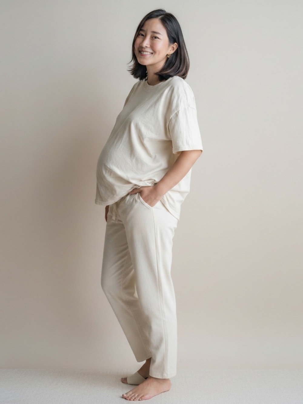 Two Hearts Maternity L White Tapered Pants w/ Buttons